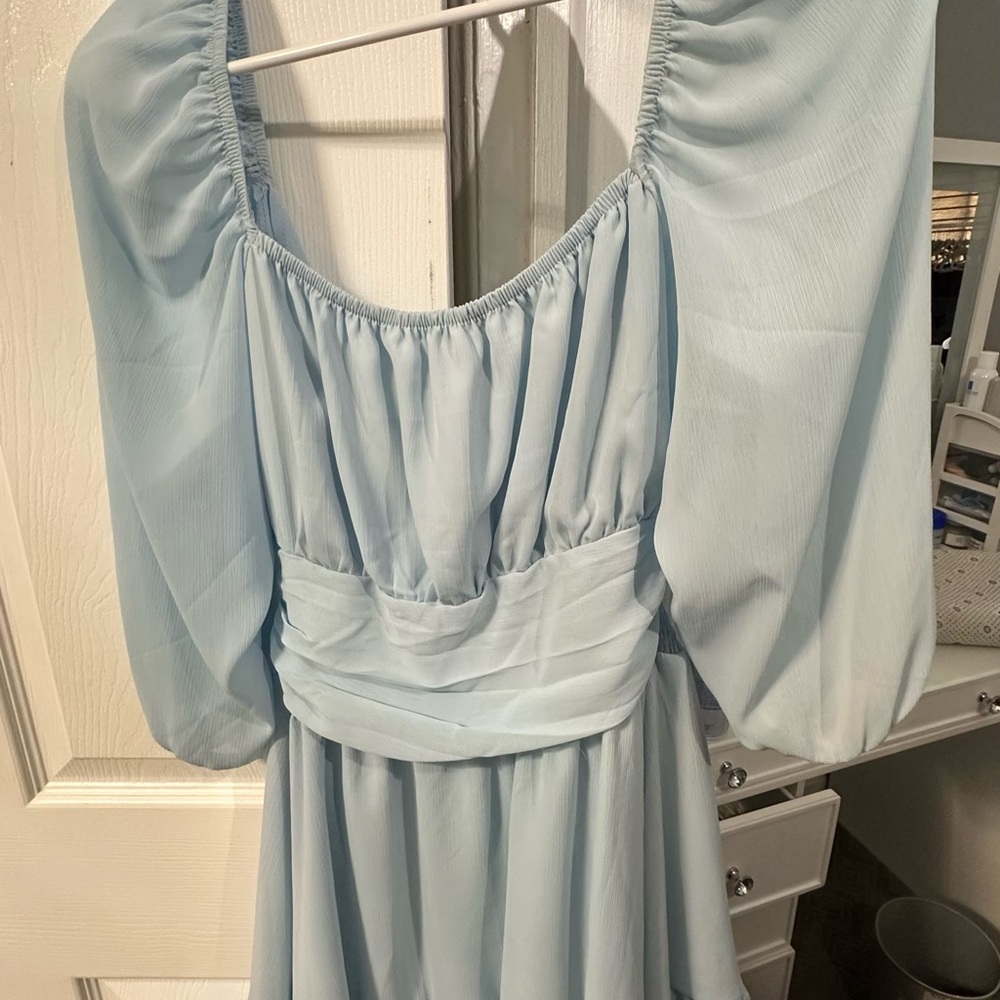Elegant Light Blue Dress with Puff Sleeves